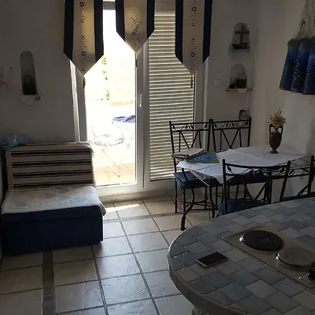 Story Apartment *